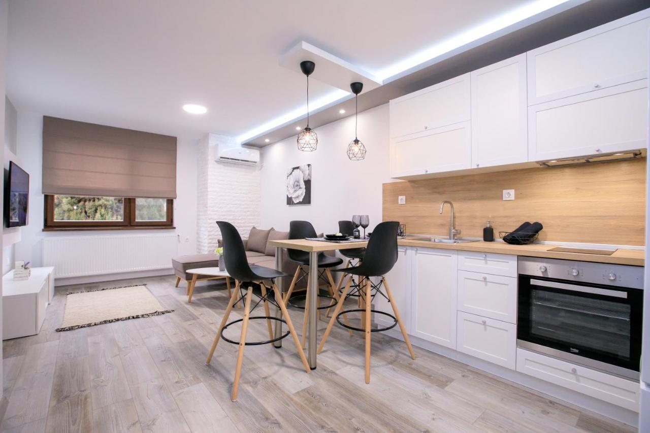 Babylon Park Apartment サンダンスキ エクステリア 写真