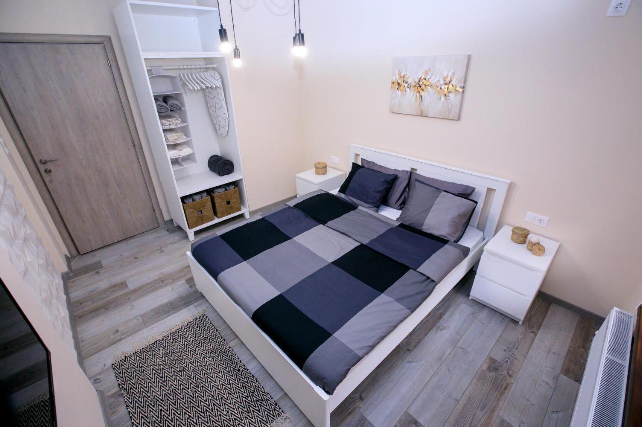 Babylon Park Apartment サンダンスキ エクステリア 写真