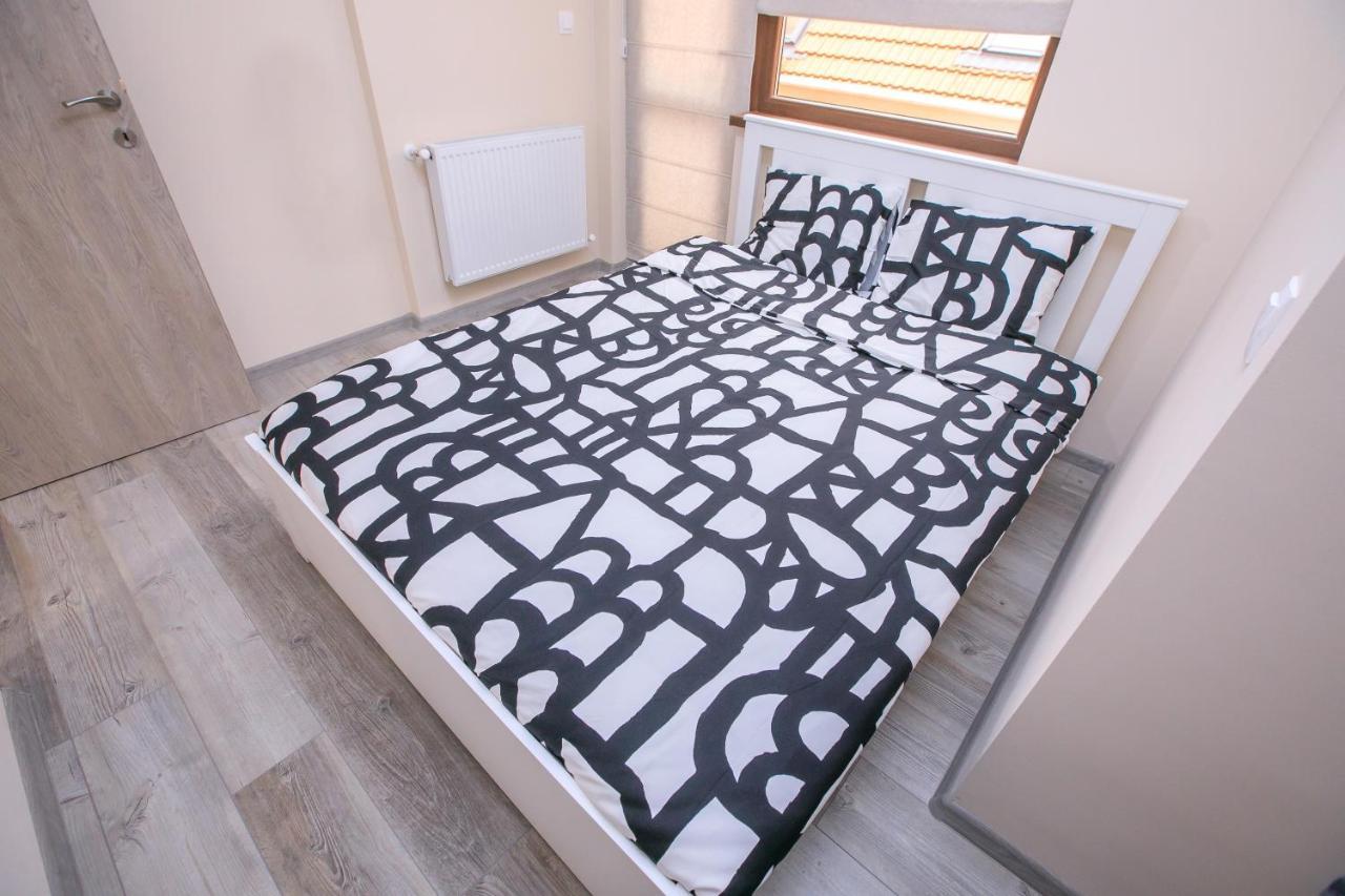 Babylon Park Apartment サンダンスキ エクステリア 写真